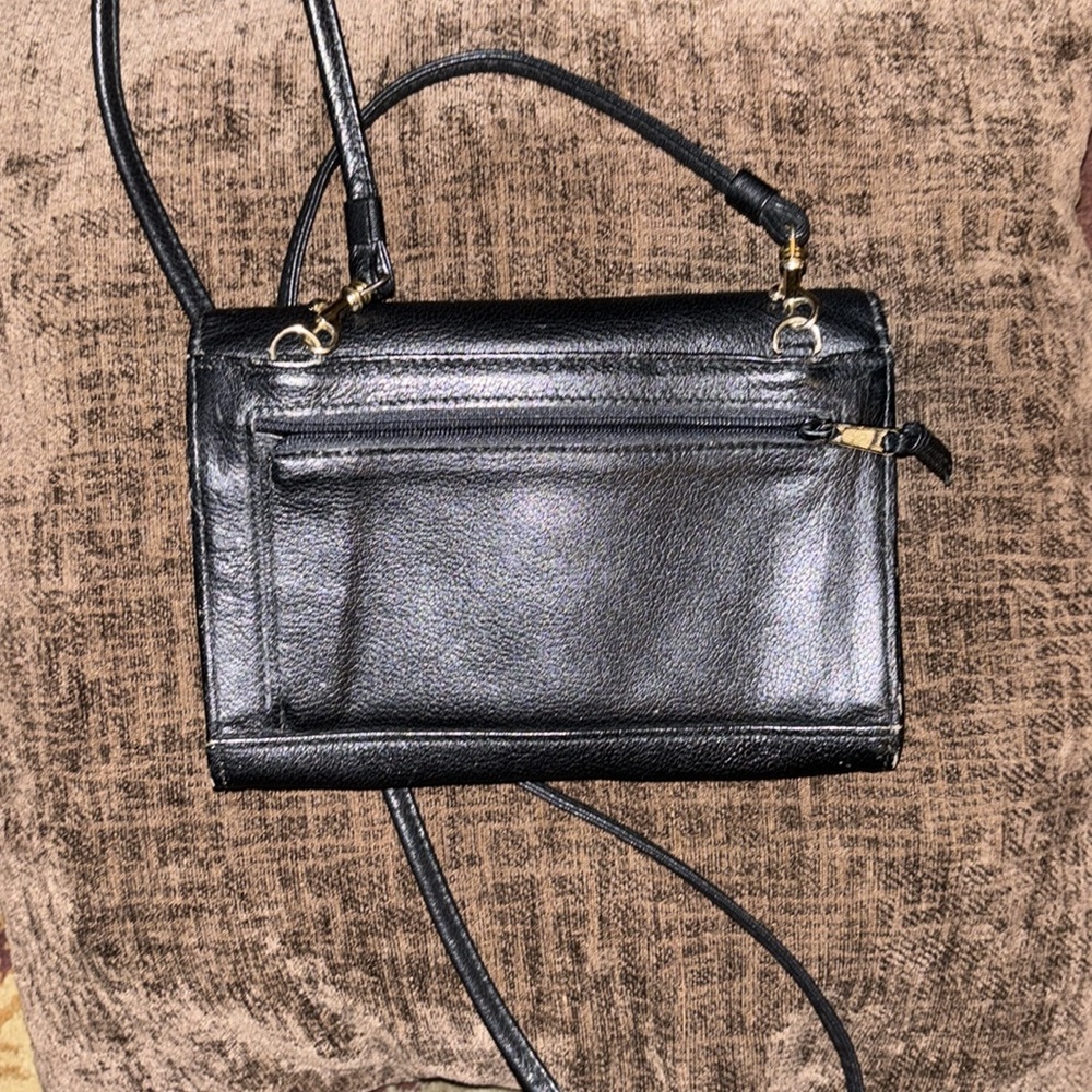 Liz Claiborne Collection Crossbody Purse - Picture 2 of 10